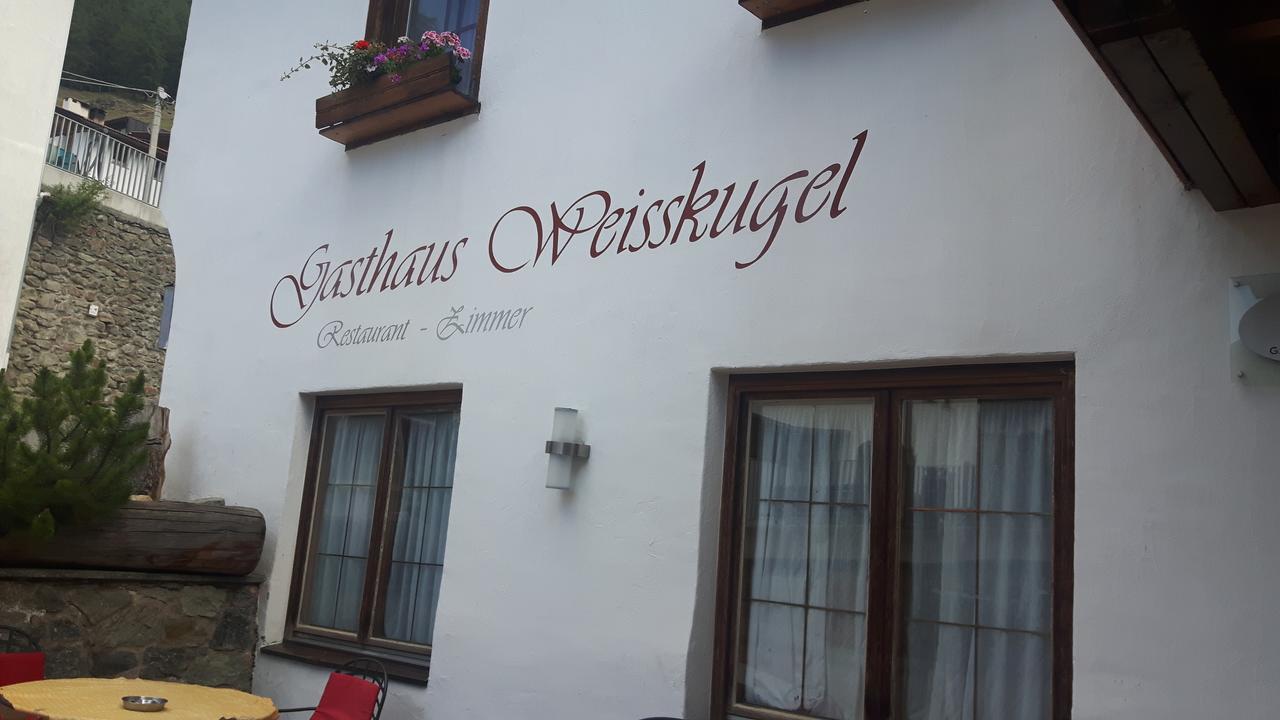 ホテルGasthaus Weisskugel マッレス・ヴェノスタ エクステリア 写真