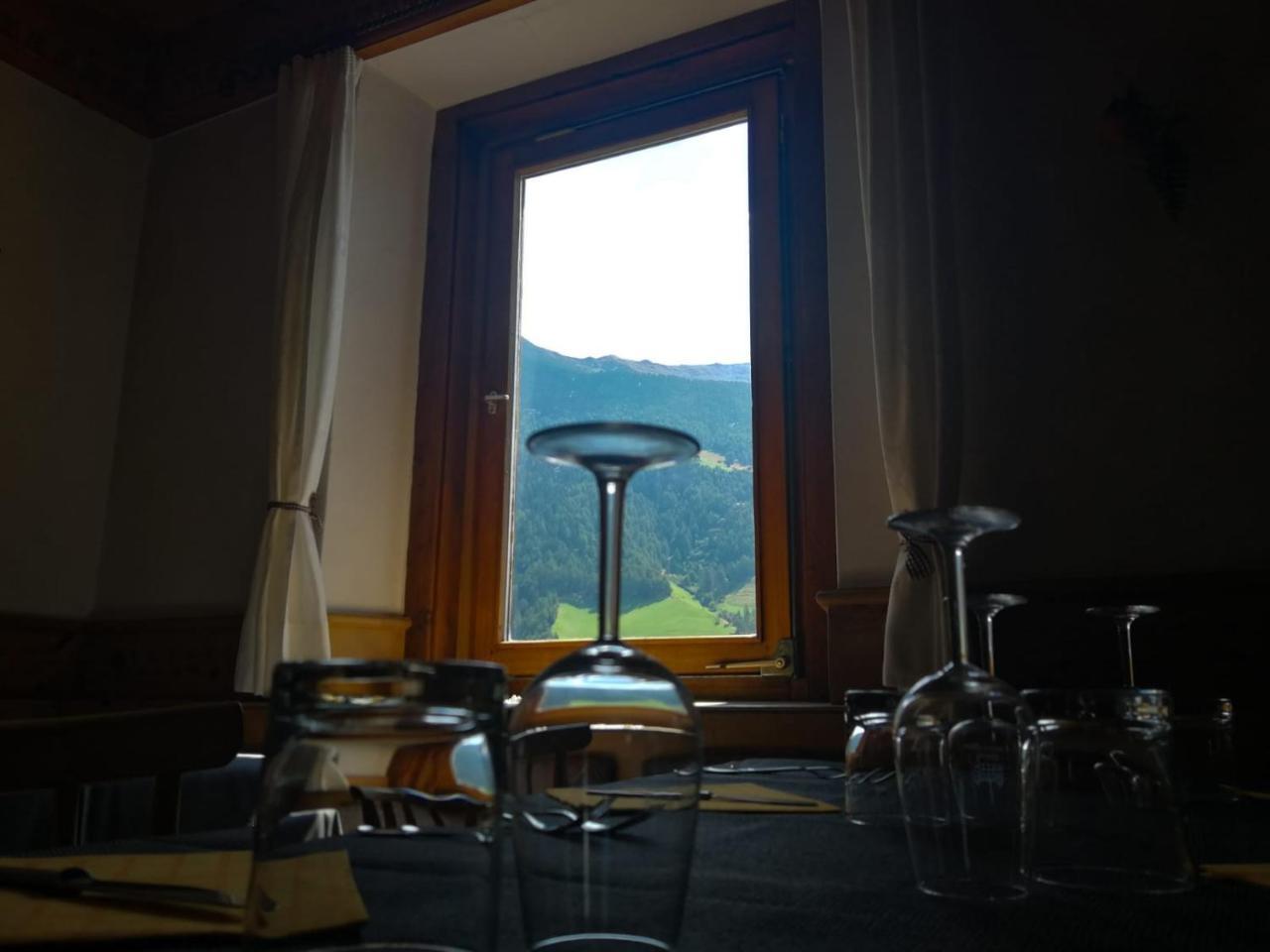 ホテルGasthaus Weisskugel マッレス・ヴェノスタ エクステリア 写真