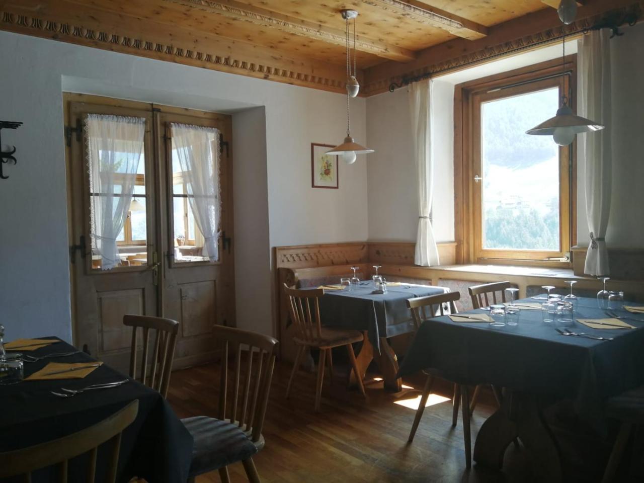 ホテルGasthaus Weisskugel マッレス・ヴェノスタ エクステリア 写真