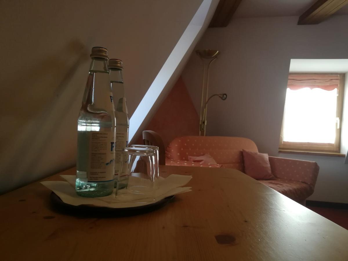 ホテルGasthaus Weisskugel マッレス・ヴェノスタ エクステリア 写真